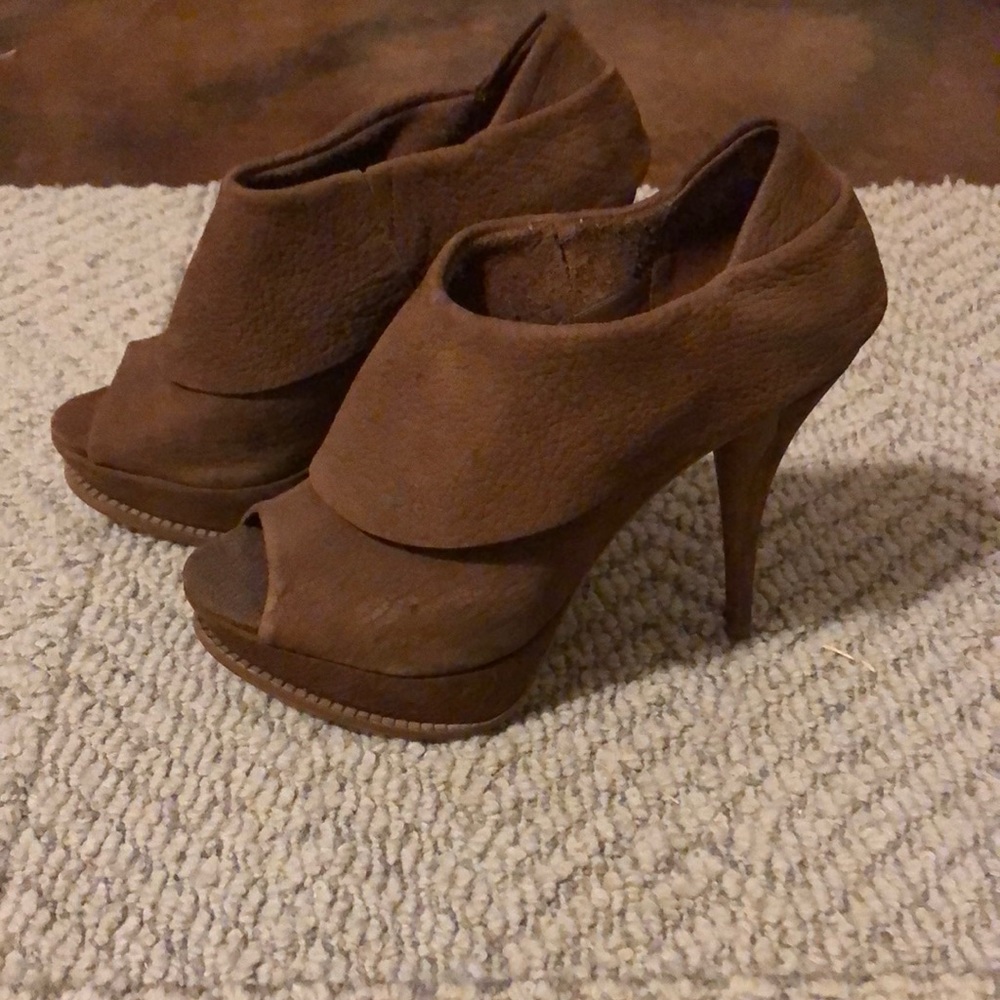 Schutz heels